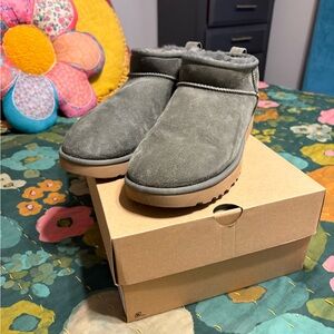 UGG Classic Ultra Mini Boots in Green